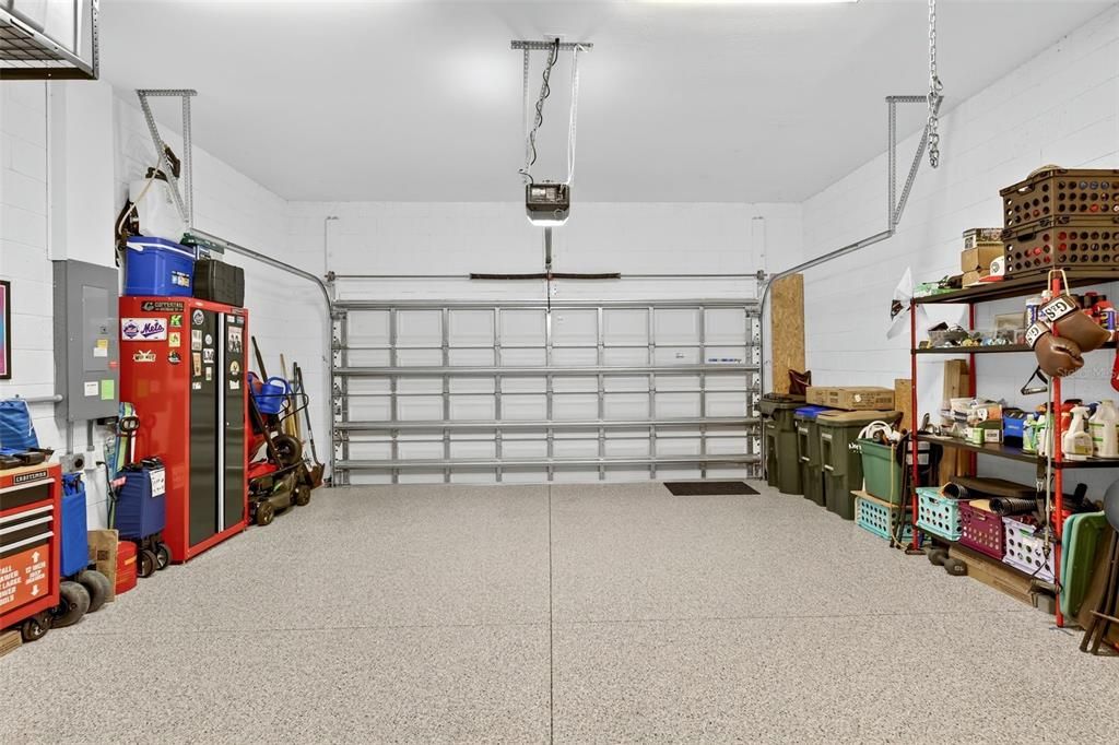 For Sale: $725,000 (2 beds, 2 baths, 2098 Square Feet)