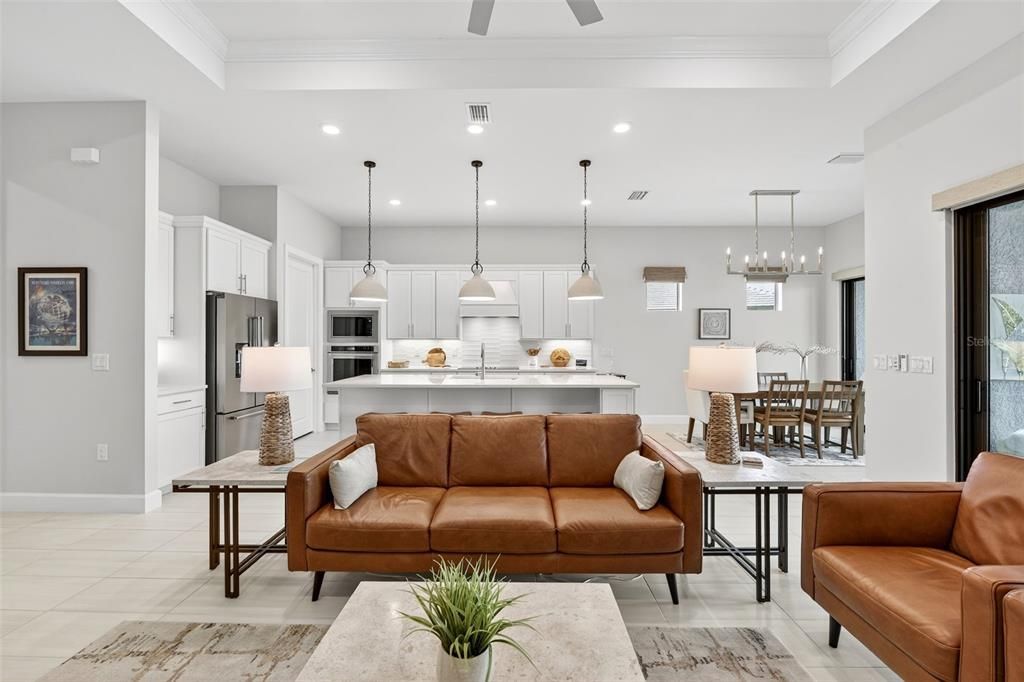 For Sale: $725,000 (2 beds, 2 baths, 2098 Square Feet)