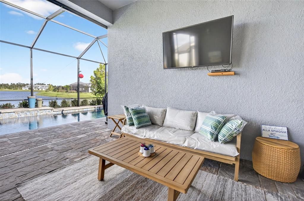 For Sale: $725,000 (2 beds, 2 baths, 2098 Square Feet)