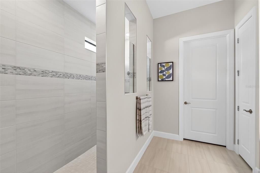 For Sale: $725,000 (2 beds, 2 baths, 2098 Square Feet)