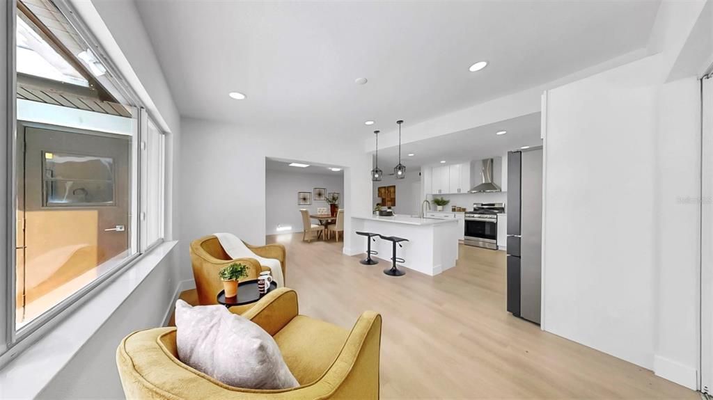 出租: $5,000 (4 贝兹, 3 浴室, 2534 平方英尺)