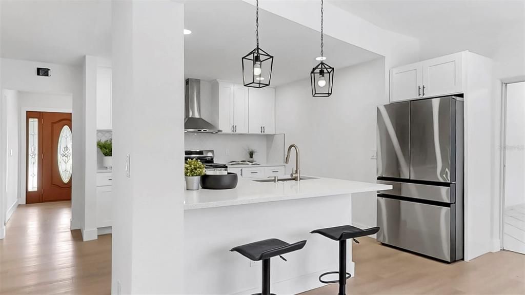 出租: $5,000 (4 贝兹, 3 浴室, 2534 平方英尺)