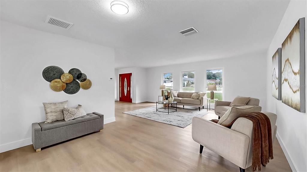 出租: $5,000 (4 贝兹, 3 浴室, 2534 平方英尺)