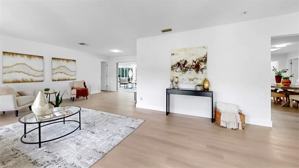 出租: $5,000 (4 贝兹, 3 浴室, 2534 平方英尺)