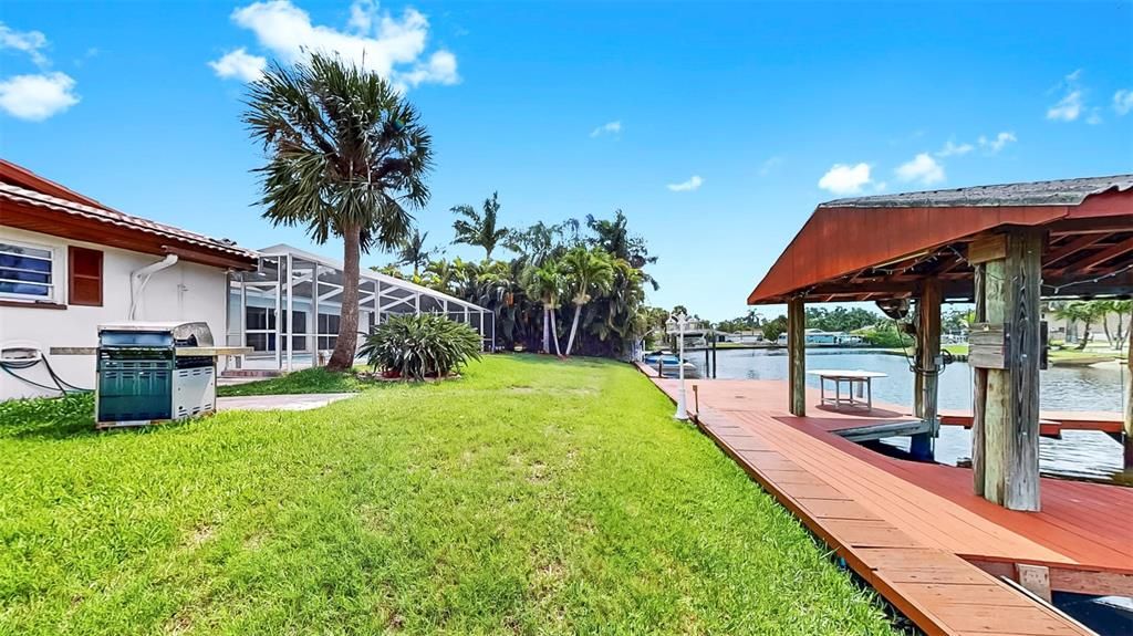 出租: $5,000 (4 贝兹, 3 浴室, 2534 平方英尺)