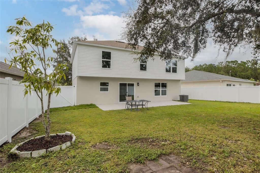 For Sale: $493,333 (5 beds, 3 baths, 2246 Square Feet)