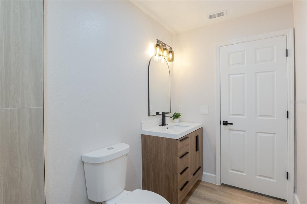 For Sale: $493,333 (5 beds, 3 baths, 2246 Square Feet)