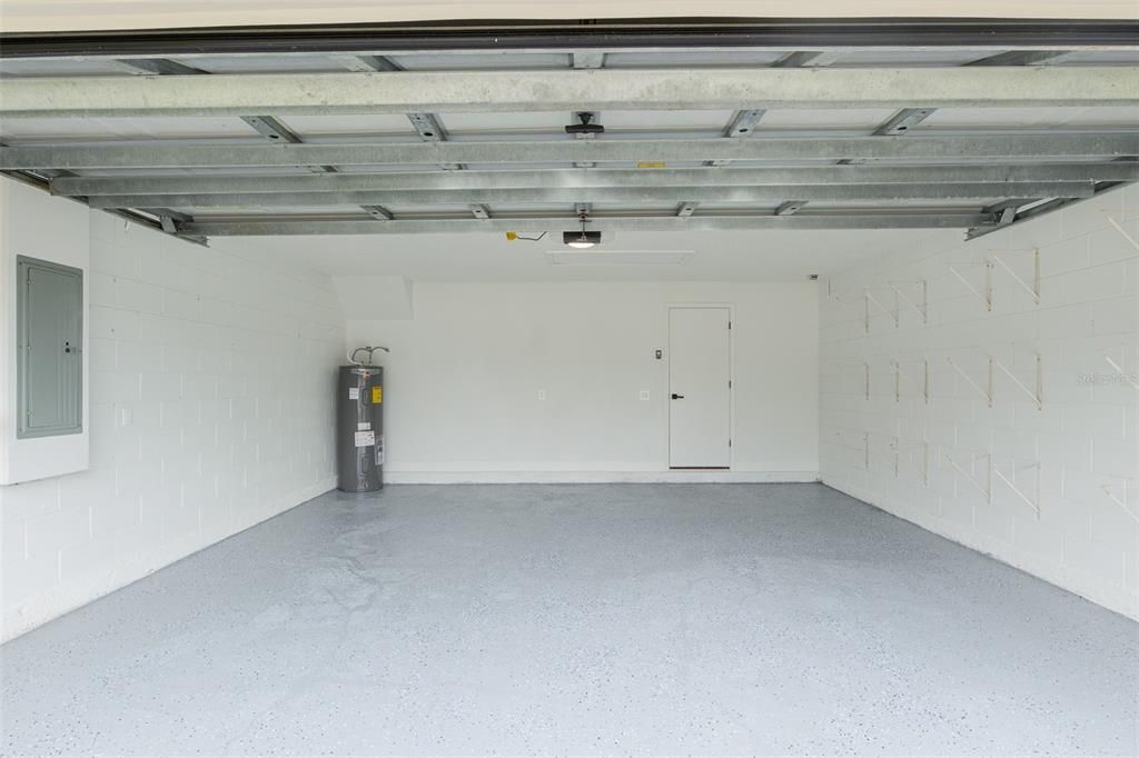 For Sale: $493,333 (5 beds, 3 baths, 2246 Square Feet)