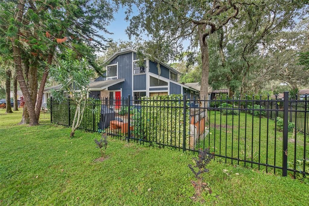 For Sale: $394,999 (4 beds, 2 baths, 1794 Square Feet)