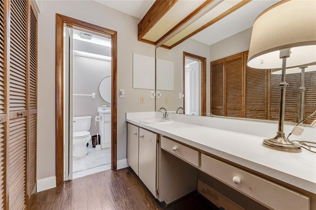 For Sale: $394,999 (4 beds, 2 baths, 1794 Square Feet)