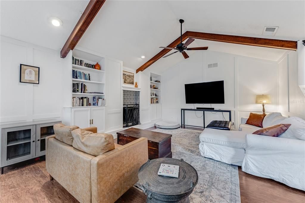 For Sale: $394,999 (4 beds, 2 baths, 1794 Square Feet)