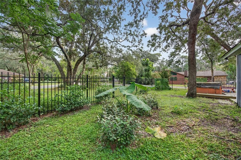 For Sale: $394,999 (4 beds, 2 baths, 1794 Square Feet)