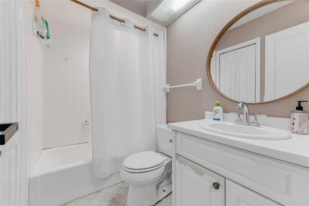 For Sale: $394,999 (4 beds, 2 baths, 1794 Square Feet)