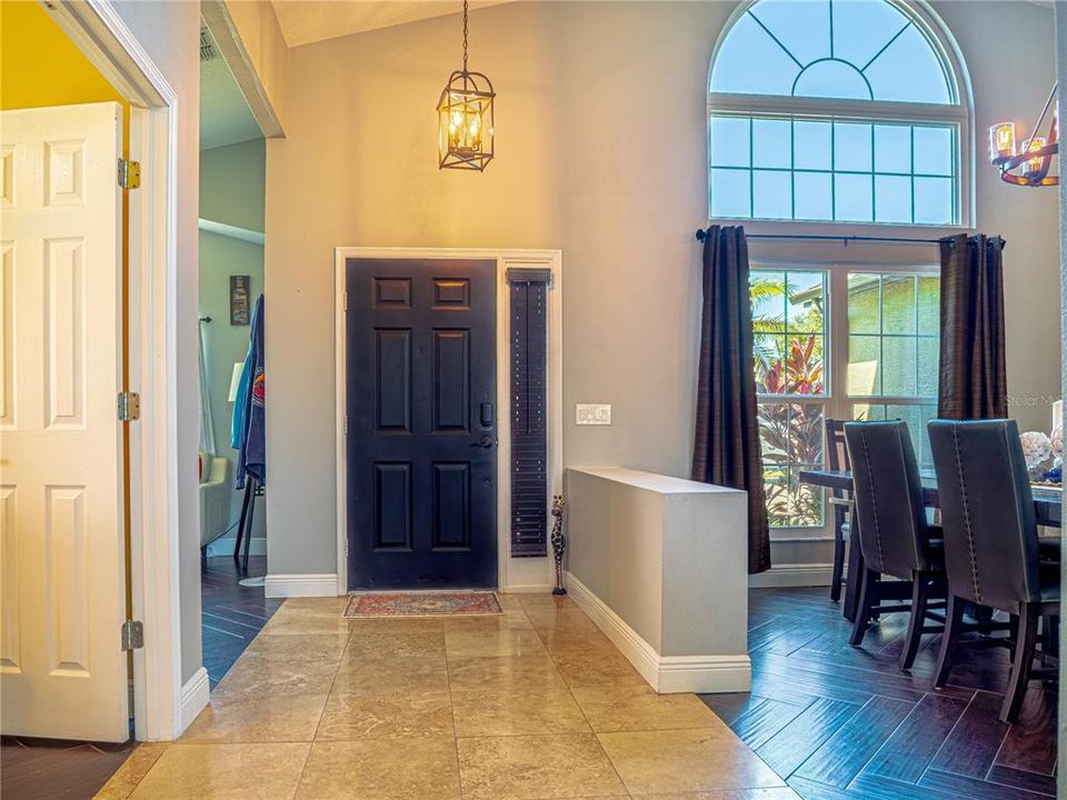 For Sale: $570,000 (3 beds, 2 baths, 2005 Square Feet)