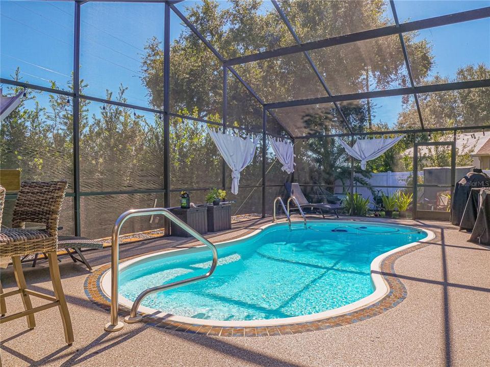 For Sale: $570,000 (3 beds, 2 baths, 2005 Square Feet)