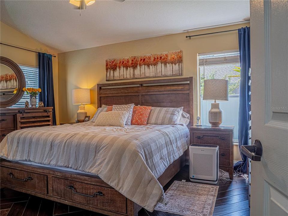 For Sale: $570,000 (3 beds, 2 baths, 2005 Square Feet)