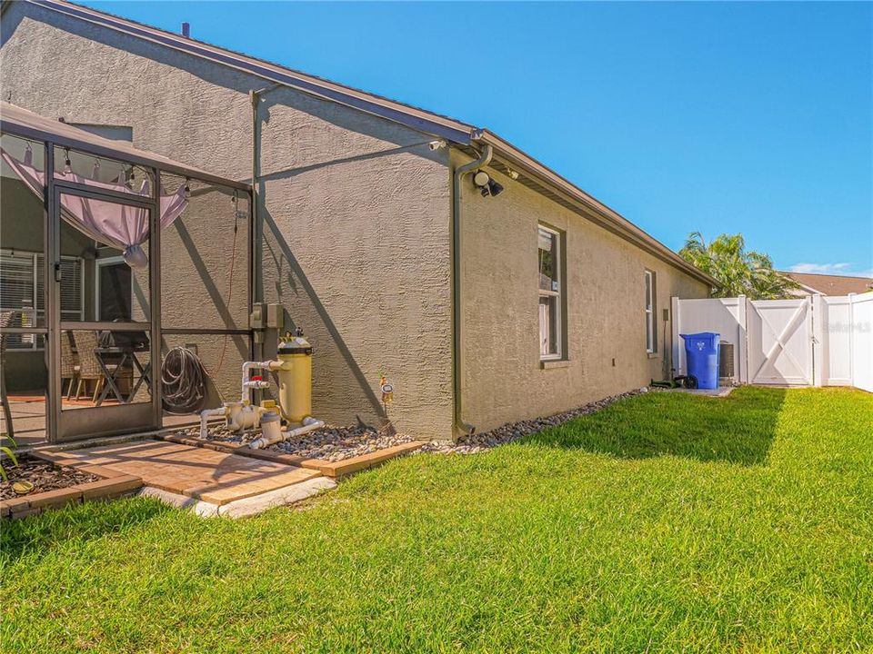 For Sale: $570,000 (3 beds, 2 baths, 2005 Square Feet)