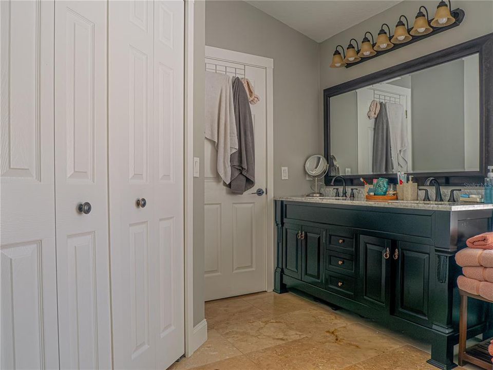 For Sale: $570,000 (3 beds, 2 baths, 2005 Square Feet)