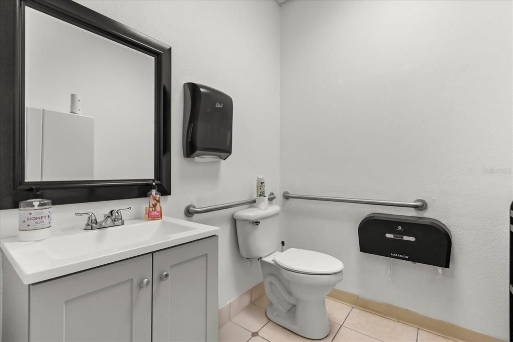 待售: $1,100,000 (0 贝兹, 0 浴室, 4571 平方英尺)