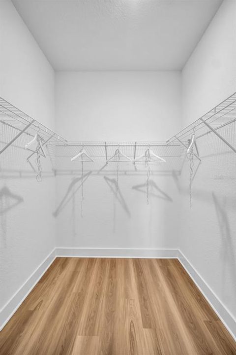 待售: $400,629 (4 贝兹, 2 浴室, 2038 平方英尺)