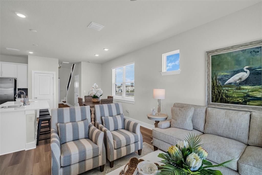 待售: $400,629 (4 贝兹, 2 浴室, 2038 平方英尺)