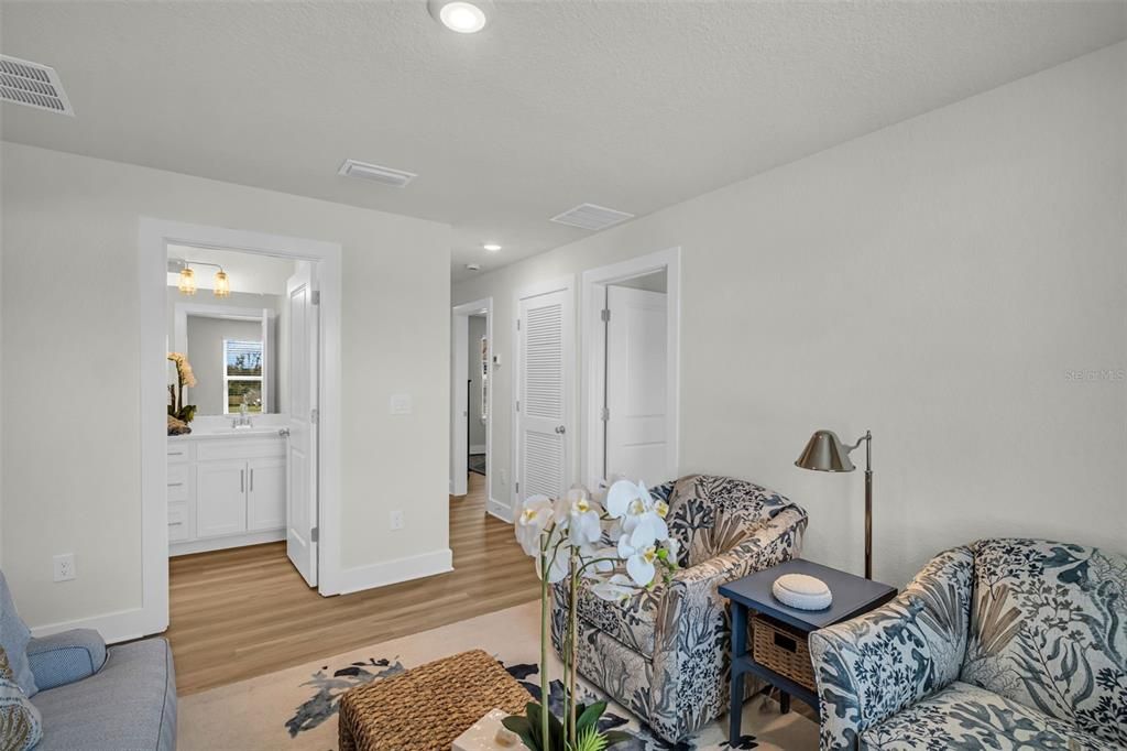 待售: $400,629 (4 贝兹, 2 浴室, 2038 平方英尺)