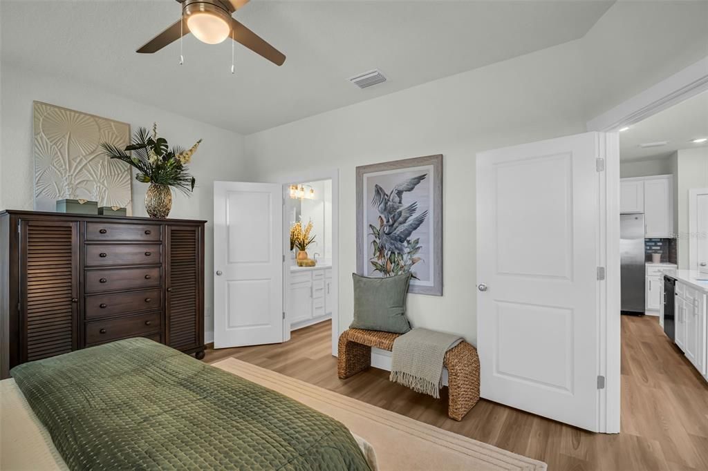 待售: $400,629 (4 贝兹, 2 浴室, 2038 平方英尺)