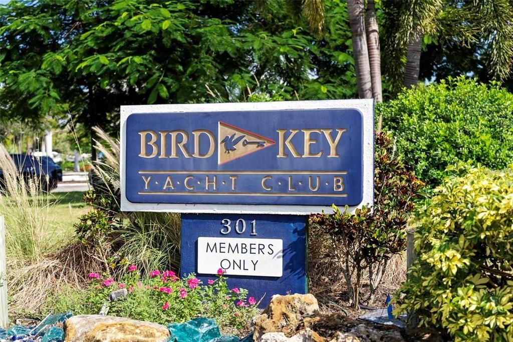 Active With Contract: $4,400,000 (4 beds, 3 baths, 3273 Square Feet)