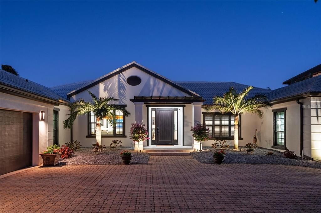 Active With Contract: $4,400,000 (4 beds, 3 baths, 3273 Square Feet)