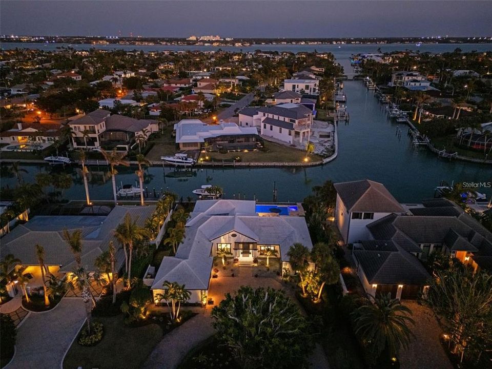 Active With Contract: $4,400,000 (4 beds, 3 baths, 3273 Square Feet)