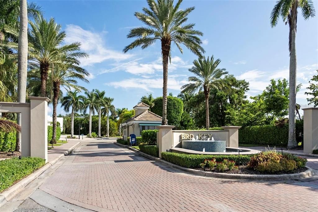 Active With Contract: $4,400,000 (4 beds, 3 baths, 3273 Square Feet)