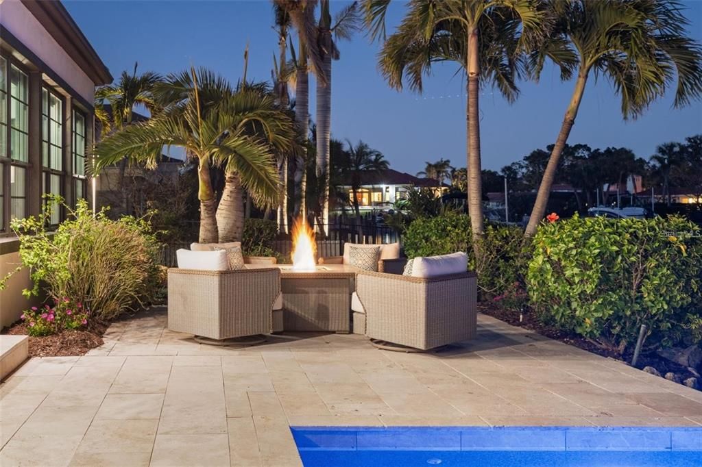 Active With Contract: $4,400,000 (4 beds, 3 baths, 3273 Square Feet)