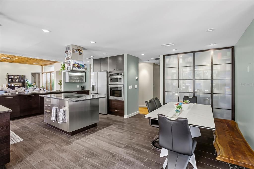 For Sale: $1,410,000 (4 beds, 4 baths, 4698 Square Feet)