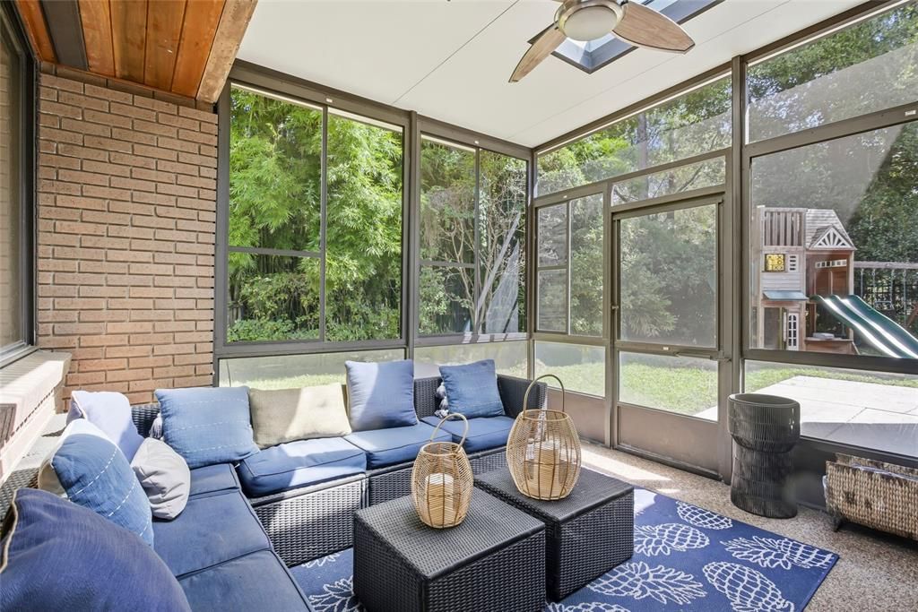 For Sale: $1,410,000 (4 beds, 4 baths, 4698 Square Feet)