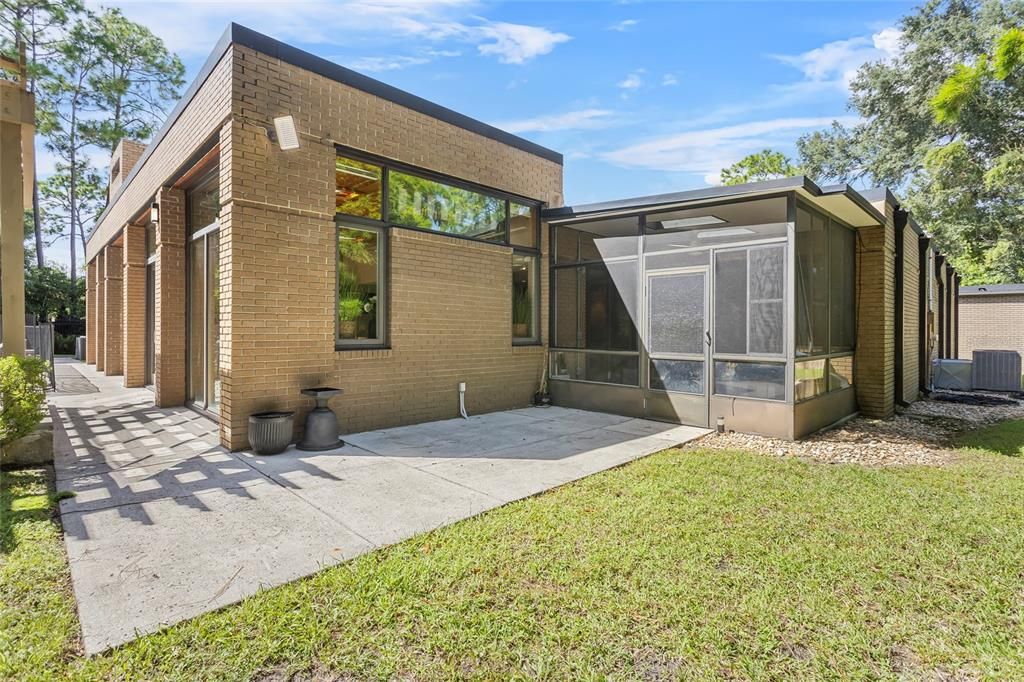 For Sale: $1,410,000 (4 beds, 4 baths, 4698 Square Feet)