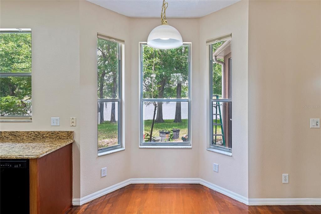 En Renta: $2,799 (4 camas, 2 baños, 2438 Pies cuadrados)