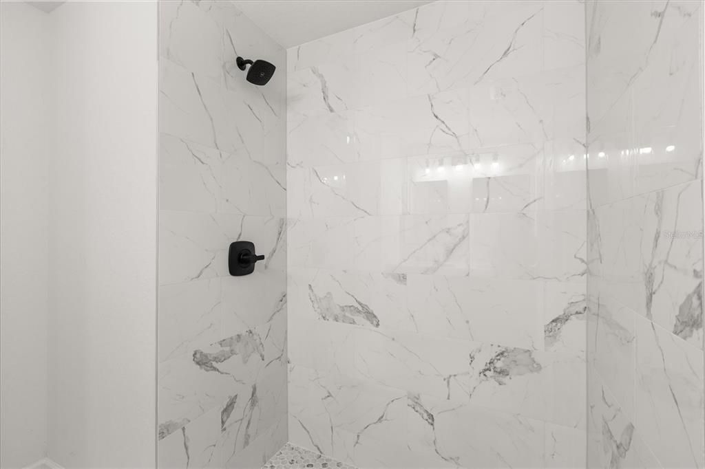 Active With Contract: $234,900 (3 beds, 2 baths, 1173 Square Feet)