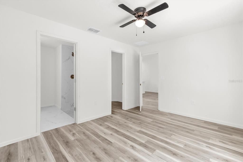 Active With Contract: $234,900 (3 beds, 2 baths, 1173 Square Feet)