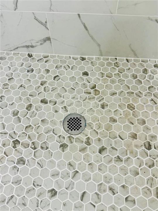 Active With Contract: $234,900 (3 beds, 2 baths, 1173 Square Feet)