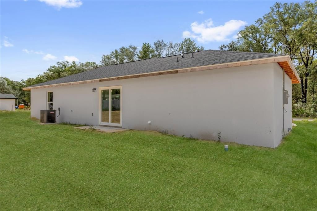 Active With Contract: $234,900 (3 beds, 2 baths, 1173 Square Feet)