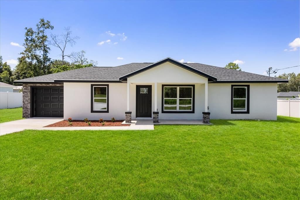 Active With Contract: $234,900 (3 beds, 2 baths, 1173 Square Feet)