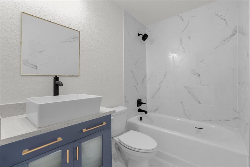 Active With Contract: $234,900 (3 beds, 2 baths, 1173 Square Feet)