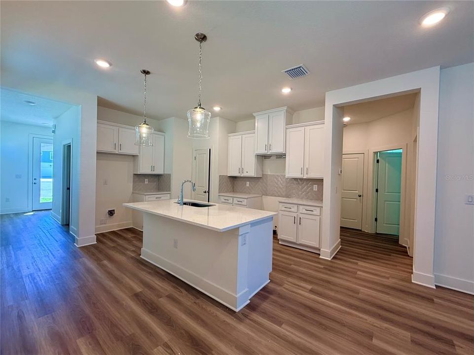 En Venta: $333,838 (3 camas, 2 baños, 1472 Pies cuadrados)