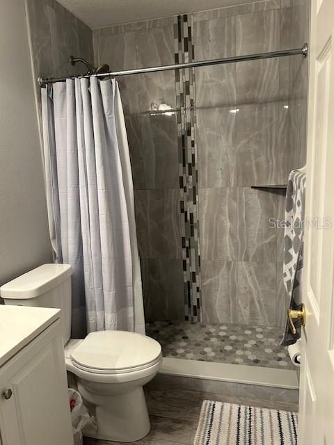 For Sale: $220,000 (2 beds, 2 baths, 1240 Square Feet)