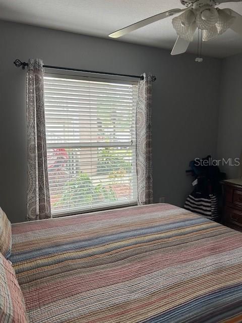 For Sale: $220,000 (2 beds, 2 baths, 1240 Square Feet)