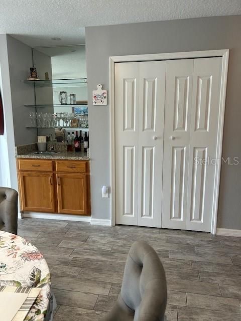 For Sale: $220,000 (2 beds, 2 baths, 1240 Square Feet)