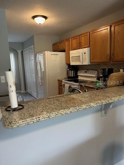 For Sale: $220,000 (2 beds, 2 baths, 1240 Square Feet)