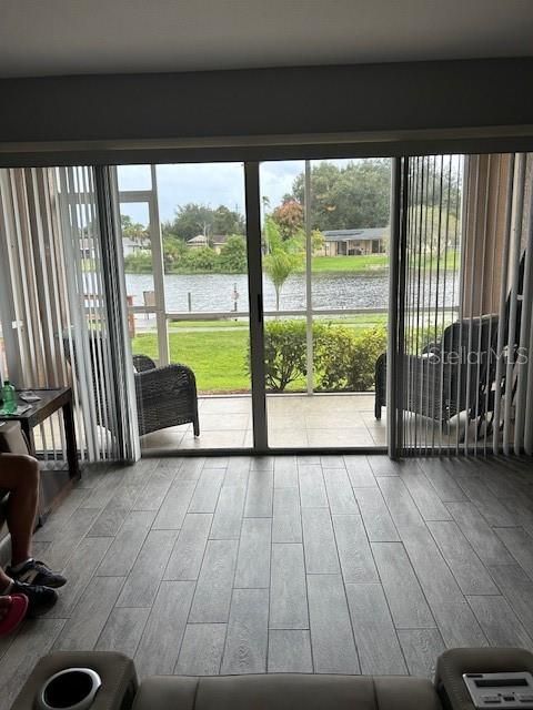 For Sale: $220,000 (2 beds, 2 baths, 1240 Square Feet)