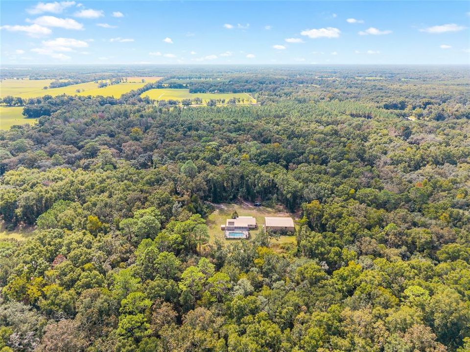 合同活跃: $375,000 (3 贝兹, 2 浴室, 1836 平方英尺)