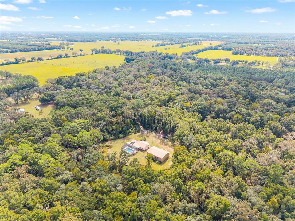 合同活跃: $375,000 (3 贝兹, 2 浴室, 1836 平方英尺)